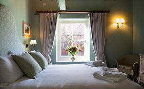 The Horse And Groom Inn